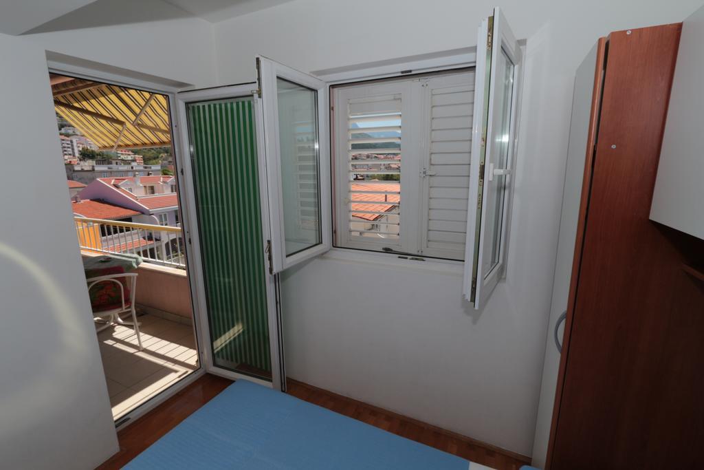 Central Beach Apartment Макарска Номер фото